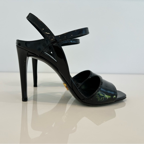 PRADA BLACK PATENT LEATHER SANDALS SIZE IT 37.5 / US 7.5 - Picture 1 of 14